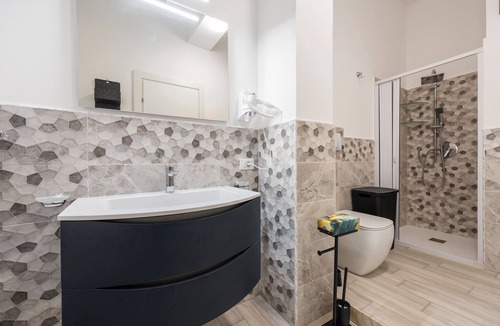 Casteldaccia House | Guest House 'Sole e Amore' with Balcony, Wi-Fi and Air Conditioning