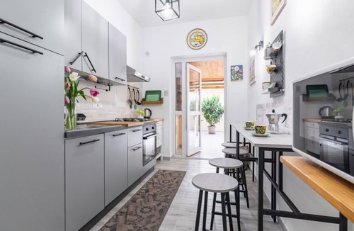 Corso dei Mille - Sant'Erasmo Apartment | GuestHost - Palermo Charming Flat with Terraces x6