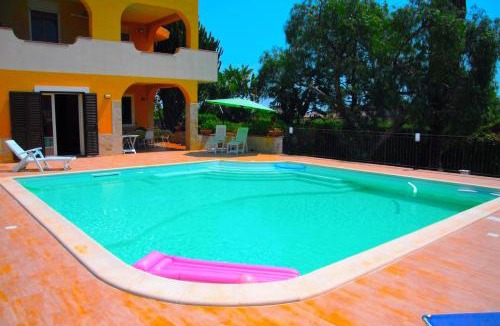 Fontane Bianche Villa | Happy Holiday Villa