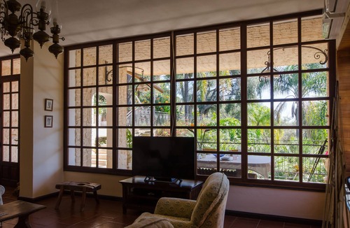 Syracuse Villa | Hillside Villa, Pool, Panoramic, Quiet, Fireplace, WiFi, Aircon, 6 people
