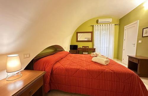 Chiaramonte Gulfi Bed & Breakfast | Historic B&B Apartments Home