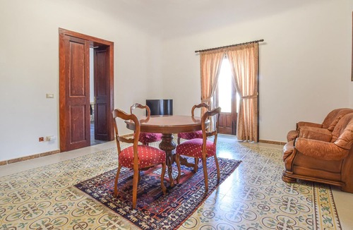 Ficarra House | Historic, generously equipped villa with magnificent views.
