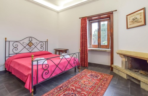 Ficarra House | Historic, generously equipped villa with magnificent views.