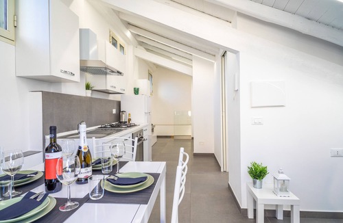 Zafferana Etnea Apartment | Holiday Apartment "Etna E Mare Luxury Home" with Sea View, Private Terrace & Wi-Fi