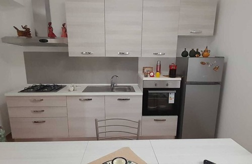 Caltagirone Apartment | Holiday Apartment 'Appartamento 3 con Piscina' with Pool, Balcony & A/C