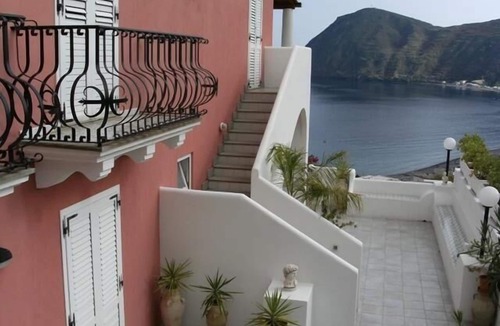 Canneto Apartment | Holiday apartment Lipari (Stadt) for 1 - 6 persons with 2 bedrooms - Row house