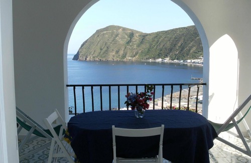 Canneto Apartment | Holiday apartment Lipari (Stadt) for 1 - 6 persons with 2 bedrooms - Row house