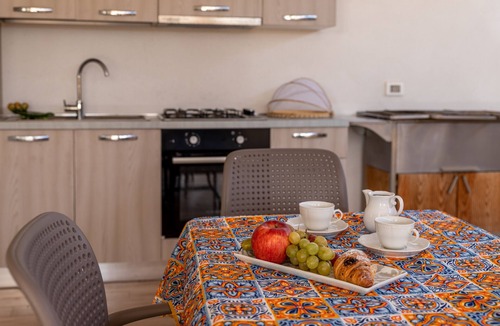 Pozzallo Apartment | Holiday Apartment "Saija" with Sea View, Private Terrace & Wi-Fi