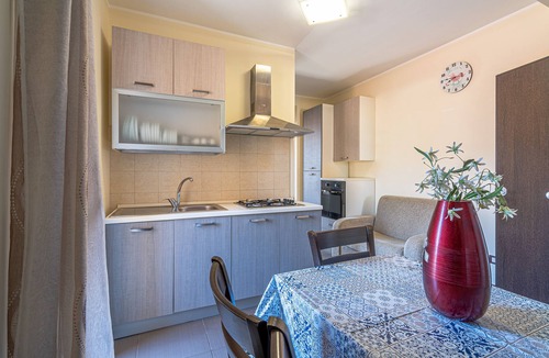 Cassibile Apartment | Holiday Apartment "San Martino Andrea" with 2 Balconies & Wi-Fi