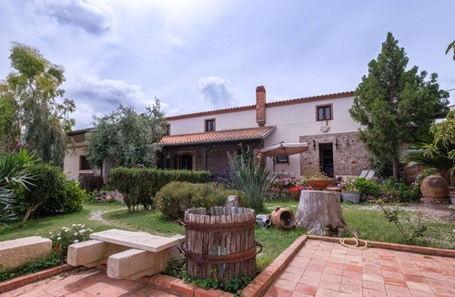 Province of Messina Apartment | Holiday Apartment 'Sicilian Suite Garden' with Sea View, Shared Garden & Wi-Fi