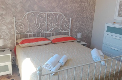 Granelli House | Holiday Apartment Villa Giuseppina a few steps from the sea