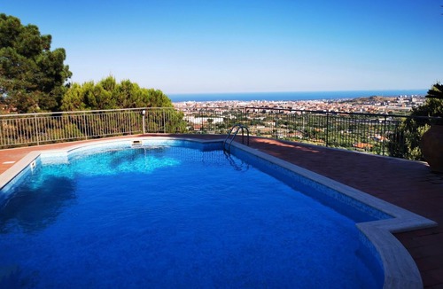 Misterbianco Villa | Holiday flower villa with pool