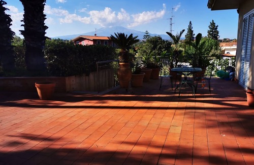 Misterbianco Villa | Holiday flower villa with pool