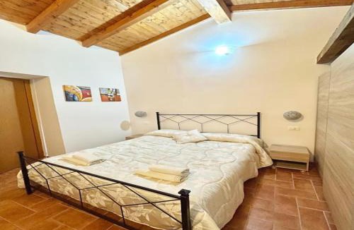 Mitogio House | Holiday Home in Sicily with Pool & Etna Views