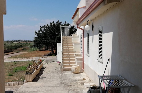 Santa Maria del Focallo Villa | Holiday Home 200 meters from beautiful Sandy Beach Ispica Cirica