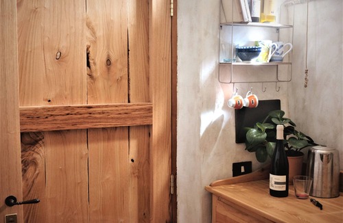 Savoca House | Holiday Home 'A Curtigghiara Loft Savoca Central' with Sea View, Wi-Fi and Air Conditioning