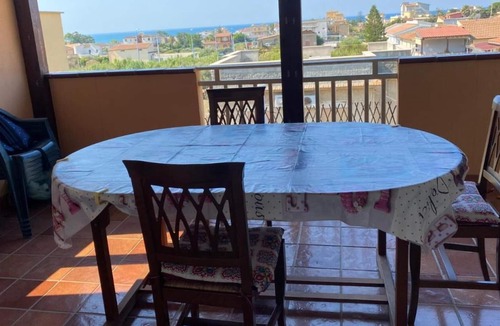 Fiumenaro House | Holiday Home "Angelisa's House" with Sea View, Wi-Fi, Terrace & Balcony