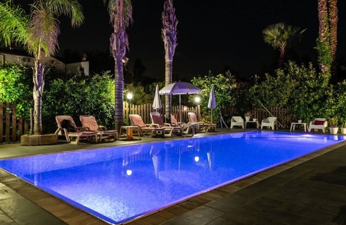 Piedimonte Etneo Apartment | Holiday Home 'Casa Rurale' with Sea View, Wi-Fi and Air Conditioning