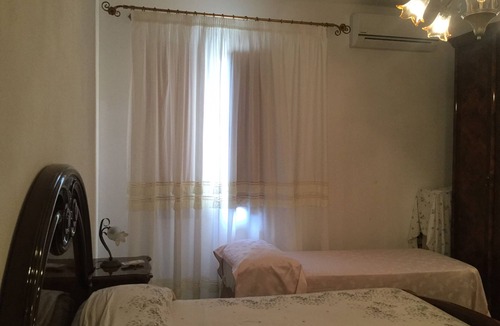 Marsala House | Holiday home Cardilla