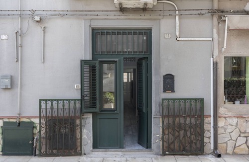 Mondello House | Holiday Home "Casa bella" with Terrace & A/C
