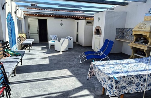 Triscina House | Holiday Home 'Casa Del Mare' with Wi-Fi and Air Conditioning