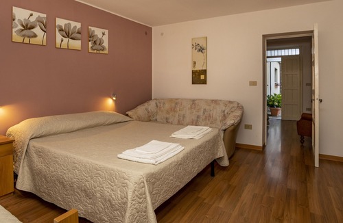 Naso House | Holiday Home 'Casavacanze Ninopetrelli Pianoterra' with Sea View