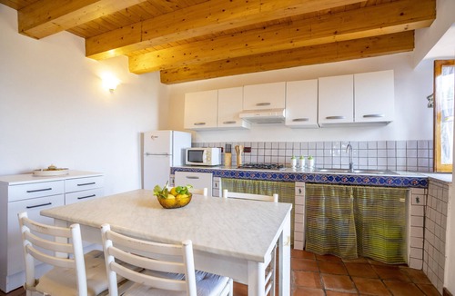 Gioiosa Marea House | Holiday Home 'Cottage Relax E Tranquillità' with Sea View, Private Terrace and Air Conditioning
