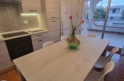 Agnone House | Holiday Home 'Fortezza Villa Azzurra' with Private Terrace, Private Garden, Wi-Fi and Balcony