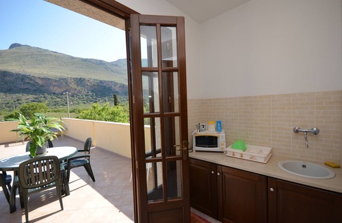 Castelluzzo Apartment | Holiday home Fontana mare
