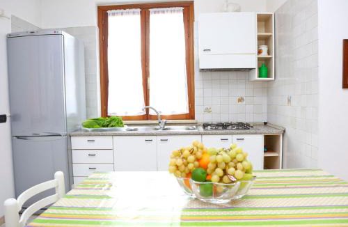 Solfarelli House | Holiday Home Helle mediterrane Villa mit Veranda und Garten by Interhome