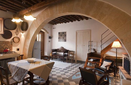 Buseto Palizzolo Apartment | Holiday Home in Siciliy with Pool