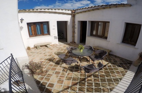 Custonaci House | Holiday home il Cortile sea swimming pool Custonaci Cornino