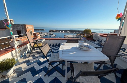 Isola delle Femmine House | Holiday Home 'Sumarè' with Sea View, Wi-Fi and Air Conditioning