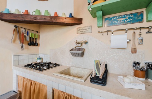 Granitola Torretta House | Holiday Home 'Roberta' with Sea View, Terrace, Air Conditioning & Wi-Fi