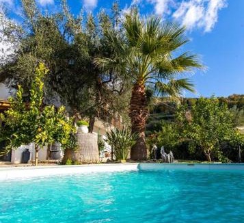 Sant'Angelo di Brolo House | Holiday Home Lucifero