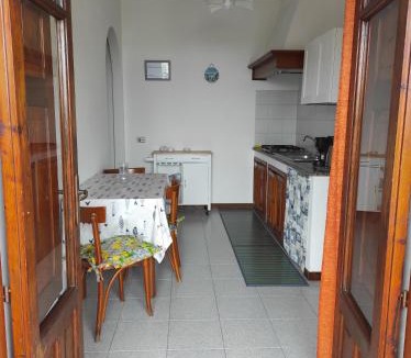 Lipari Historic Centre Apartment | Holiday home Mennulita