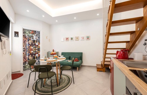 Borgo Vecchio House | Holiday Home 'Nica Nica' with Private Terrace, Wi-Fi and Air Conditioning