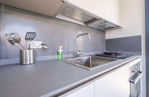 Furci Siculo House | Holiday Home 'Ninai Sea Holiday Apartment 2' with Balcony, Wi-Fi and Air Conditioning
