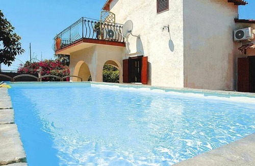 Ognina House | Holiday home, Ognina