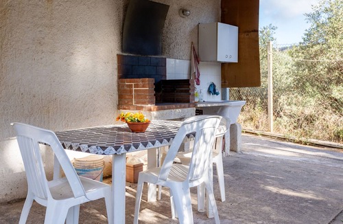 Valderice House | Holiday Home 'Vacanze Lido Valderice' with Private Terrace and Private Garden