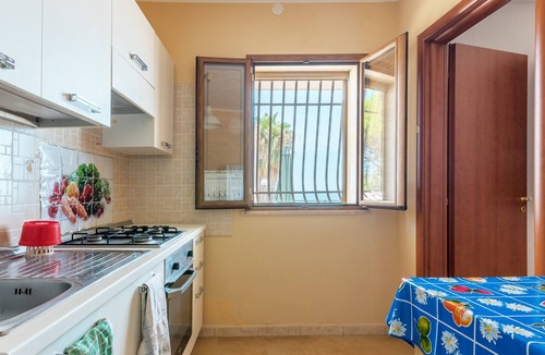 Gallina House | Holiday Home 'Villa Nave da Crociera' with Sea View, Garden & Wi-Fi