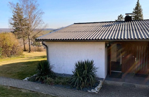 Husen House | Holiday home "Villa Vista" with view and terrace