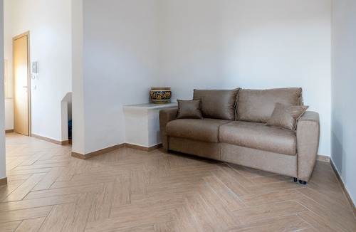 Aspra House | Holiday Home "Vista Mare" with Sea View, Balcony & Wi-Fi