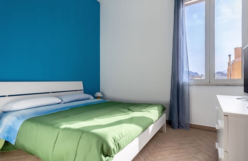 Aspra House | Holiday Home "Vista Mare" with Sea View, Balcony & Wi-Fi