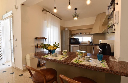 Partinico House | Holiday house Partinico for 1 - 14 persons with 6 bedrooms - Holiday house