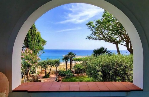Porto Palo House | Holiday house Porto Palo for 1 - 10 persons with 5 bedrooms - Holiday home