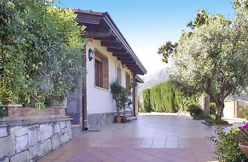 Francavilla di Sicilia House | Holiday home, Francavilla di Sicilia