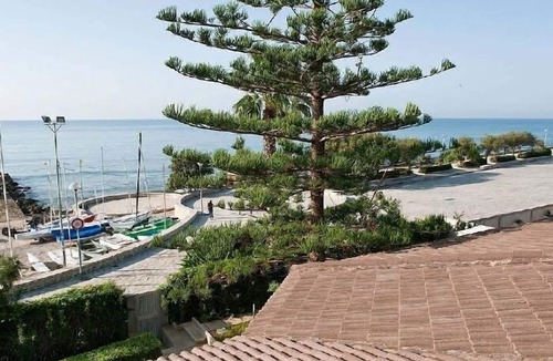 Marina di Modica Villa | holiday vacation seaside villa rental italy sicily