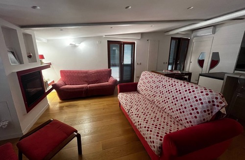 Frattaminore Apartment | Home Lucia