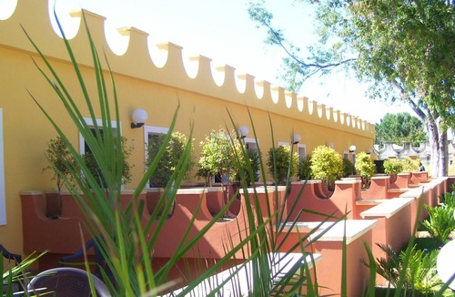 San Giorgio-Librino-San Giuseppe la Rena-Zia Lisa-Villaggio Sant'Agata Apartment | Homerez - 50 m away from the beach! Appartement for 3 ppl. with shared pool